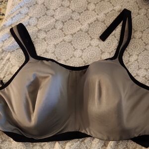 Natori Black and Gray Sports Bra